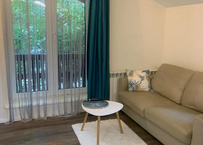 Z Tarasem アパート